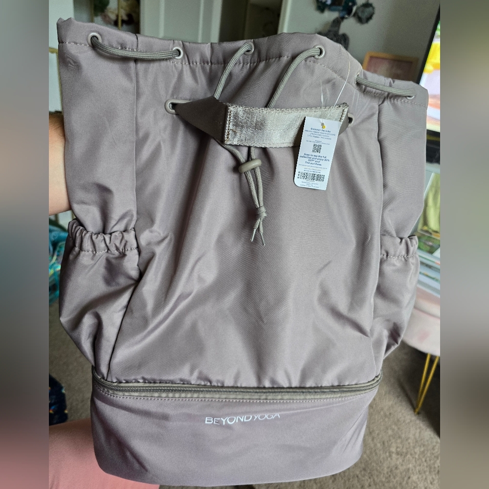 Beyond Yoga Gray Yoga Sleek Backpack